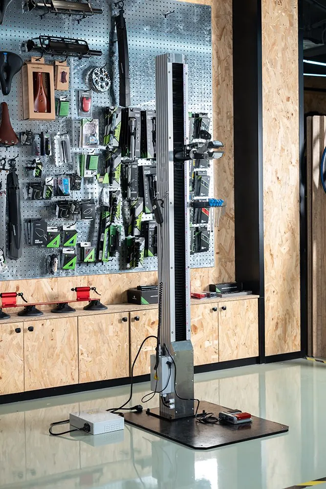 Bicycle Electric Lifting System — view 2